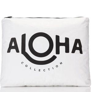 Aloha Collection Max Pouch in Original Aloha